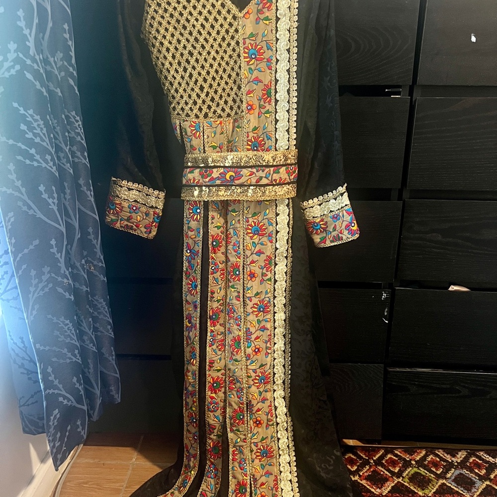 Hand Embroidered Black and Gold Middle Eastern Thobe Dress, Elegant Detailing
